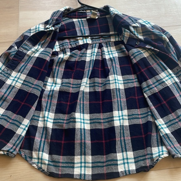 Cropped Flannel - Picture 8 of 13